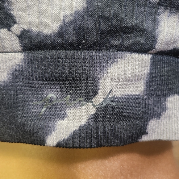 VICTORIA SECRET PINK active sports bra large - Picture 2 of 7